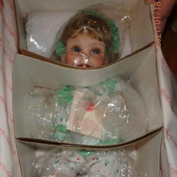 Shannon by Cindy Marschner Rolfe 1992 Hamilton - Picture 4 of 5